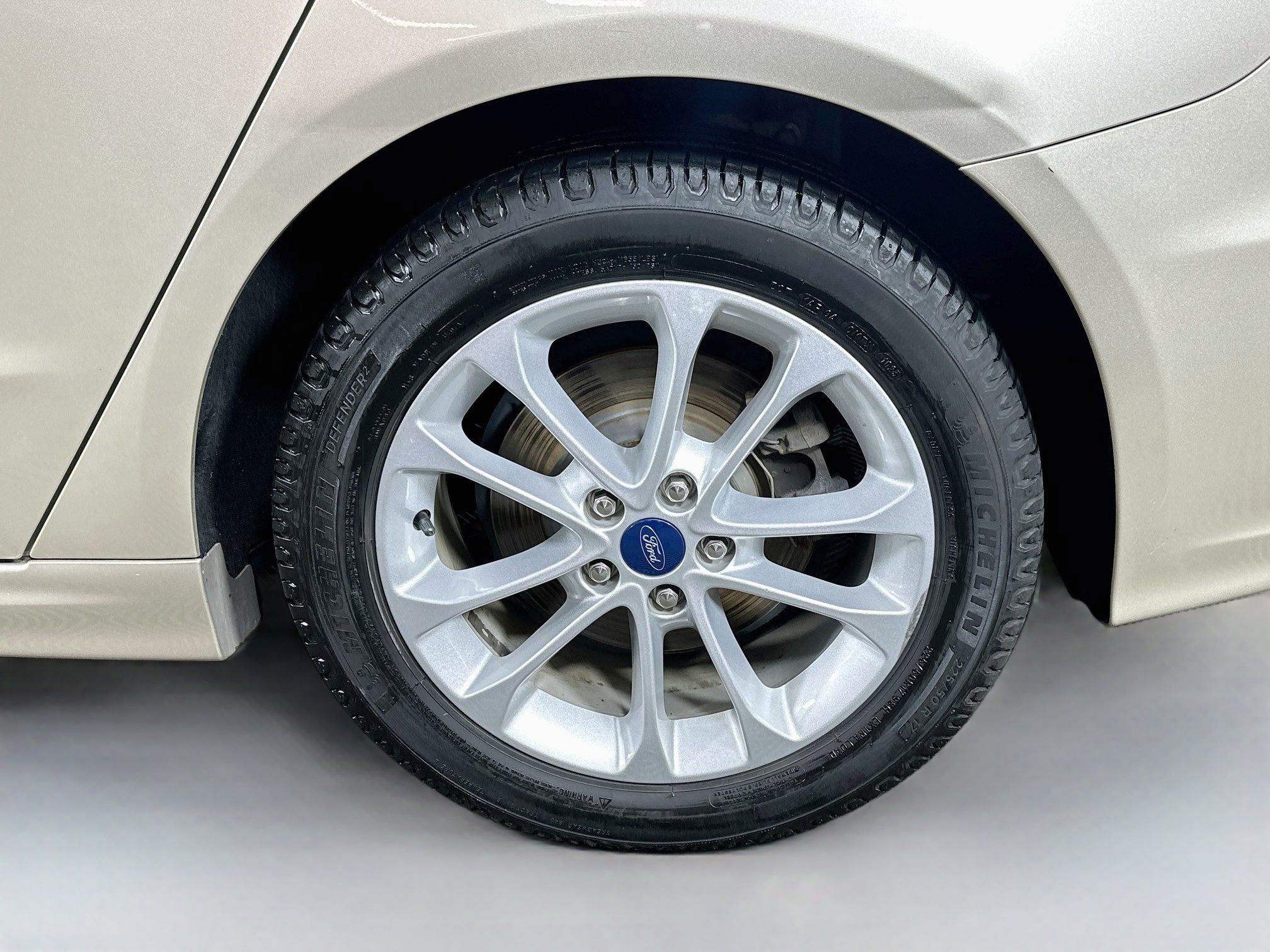 Used 2019 Ford Fusion SE FWD image 29