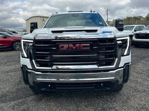 New 2026 GMC Sierra 3500 Pro image 3