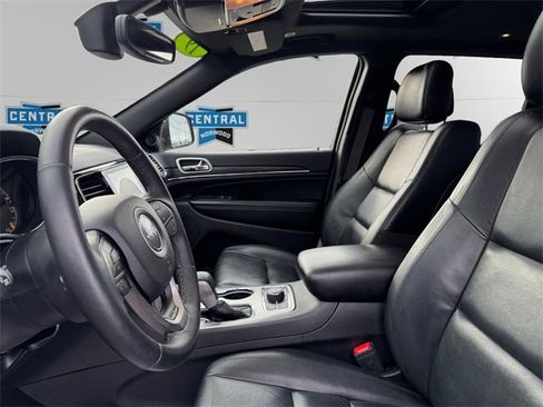 Used 2019 Jeep Grand Cherokee Limited image 9