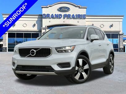 Used 2020 Volvo XC40 T5 Momentum w/ Protection Package Premier