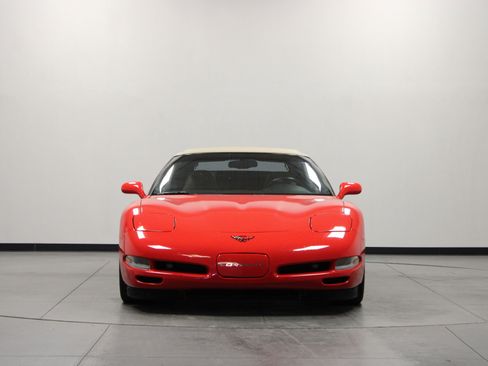 Used 1998 Chevrolet Corvette Convertible w/ Memory Pkg image 9