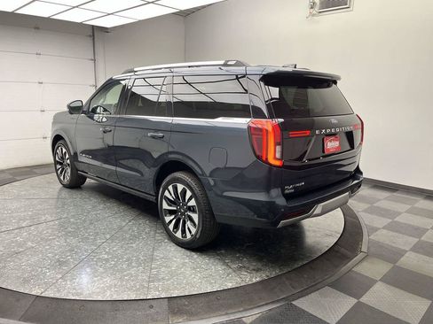 Used 2025 Ford Expedition Platinum w/ Platinum Ultimate Package AWD/4WD image 38