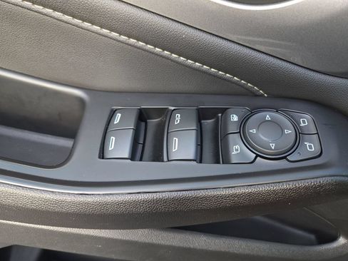 Used 2023 Chevrolet Traverse LT w/ LT Premium Package AWD/4WD image 31