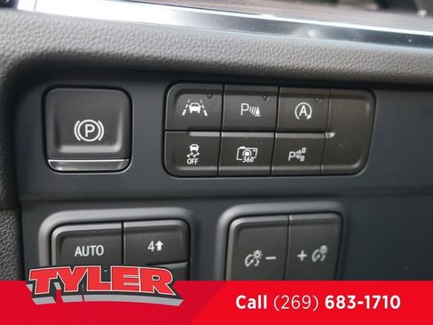 New 2026 Chevrolet Tahoe LS image 24