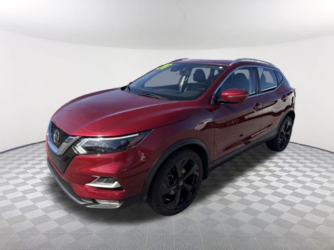 Used 2020 Nissan Rogue Sport SL w/ Premium Package image 3