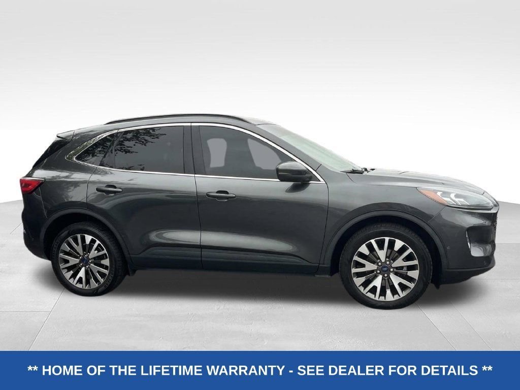 Used 2020 Ford Escape Titanium AWD/4WD image 2