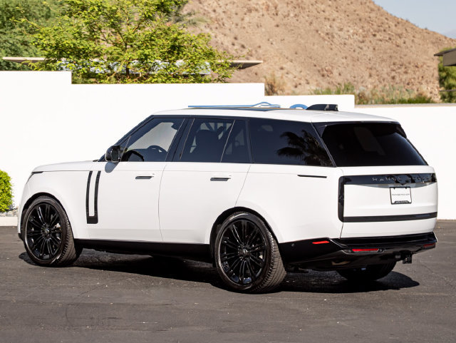 Certified 2024 Land Rover Range Rover SE AWD/4WD image 9