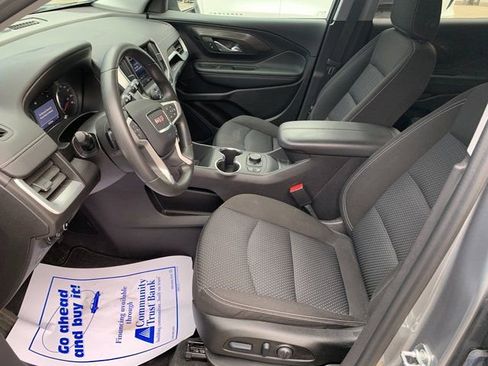 Used 2024 GMC Terrain SLE w/ Driver Convenience Package image 15