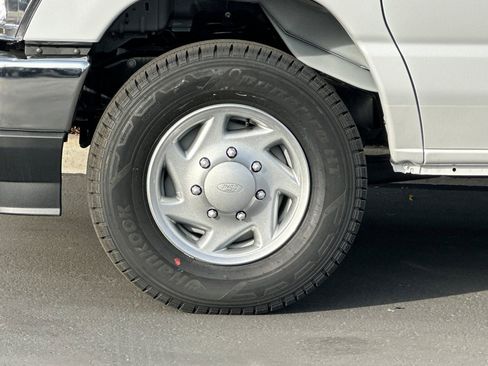 New 2026 Ford E-350 and Econoline 350 Super Duty w/ Power Equipment Group image 23