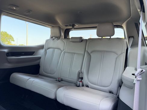 Used 2022 Jeep Wagoneer Series II AWD/4WD image 30