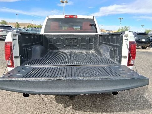 Used 2021 RAM 1500 Classic SLT AWD/4WD image 10