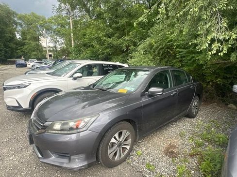Used 2013 Honda Accord LX image 2