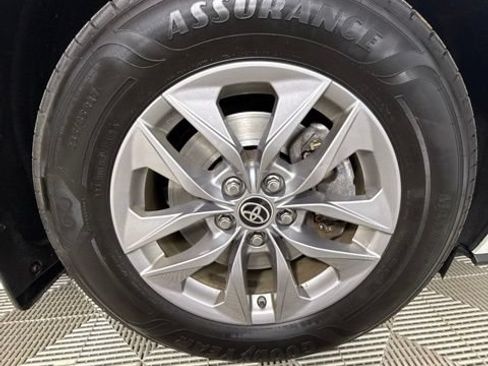 Used 2022 Toyota Sienna XLE FWD image 8
