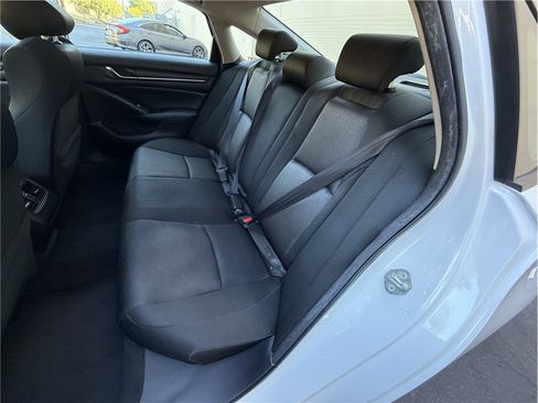 Used 2019 Honda Accord EX image 23