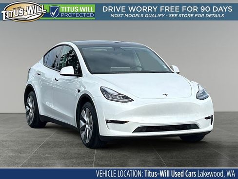 Used 2021 Tesla Model Y Long Range image 1
