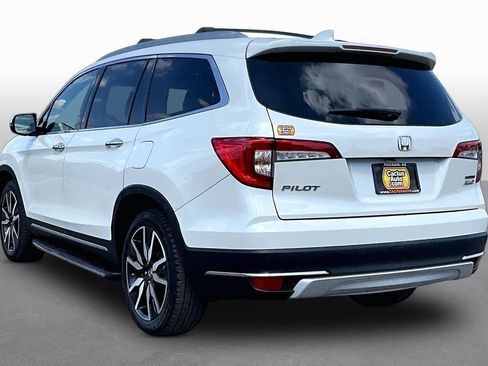 Used 2019 Honda Pilot Touring image 11