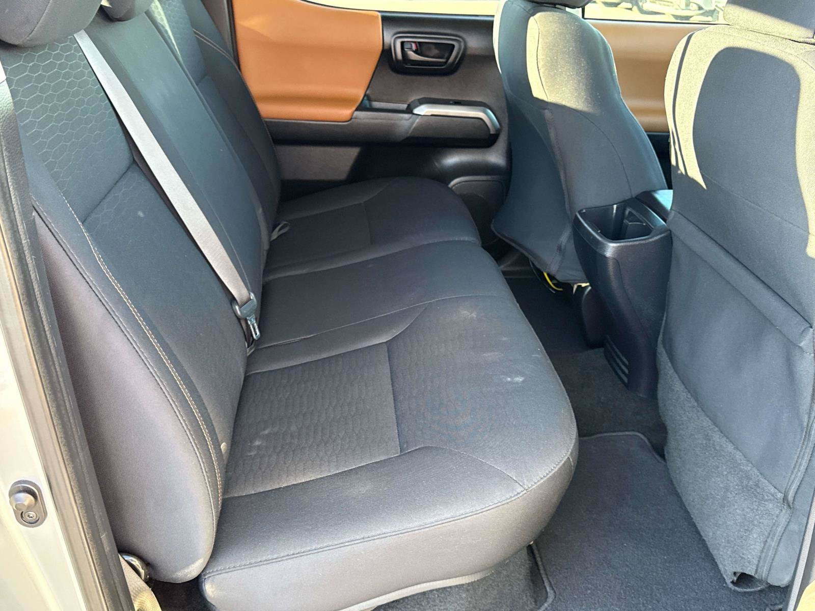 Used 2019 Toyota Tacoma SR5 RWD image 21