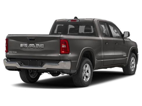 Used 2025 RAM 1500 Big Horn AWD/4WD image 2