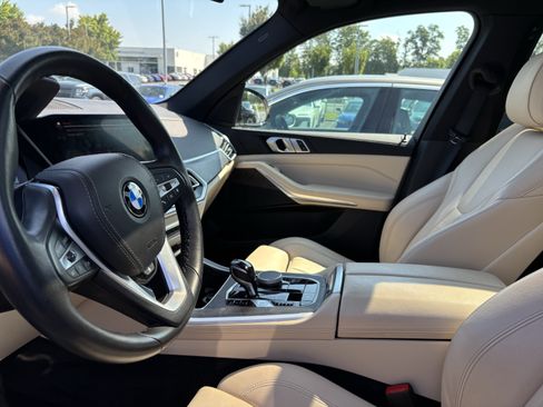 Used 2022 BMW X5 sDrive40i w/ Premium Package RWD image 33