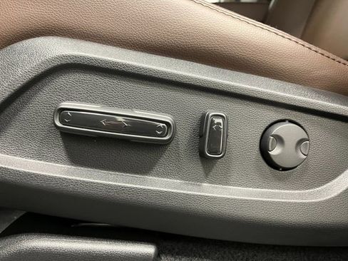 New 2026 Honda Pilot Touring image 12