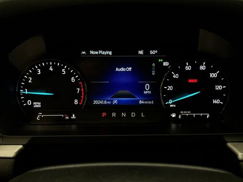 Used 2023 Ford Explorer XLT image 13