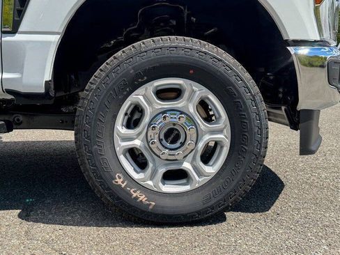 Used 2026 Ford F350 XLT w/ FX4 Off-Road Package AWD/4WD image 17