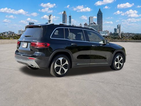 Used 2025 Mercedes-Benz GLB 250 4MATIC image 27