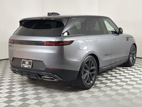 New 2025 Land Rover Range Rover Sport SE image 5