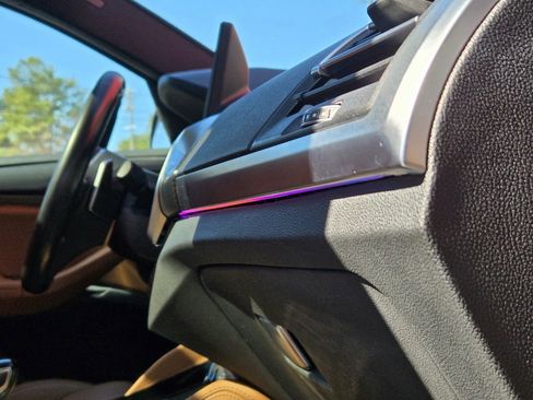 Used 2022 BMW X4 xDrive30i w/ Premium Package Essential image 25