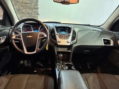 Used 2017 Chevrolet Equinox LT w/ Convenience Package FWD image 25