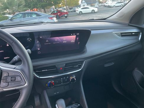 Used 2025 Buick Encore GX Preferred image 18