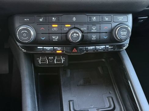 Used 2023 Dodge Durango Citadel AWD/4WD image 18