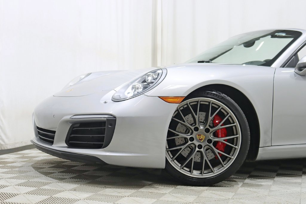 Used 2017 Porsche 911 Carrera S RWD image 4