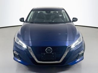 Used 2022 Nissan Altima 2.0 SR FWD video 2