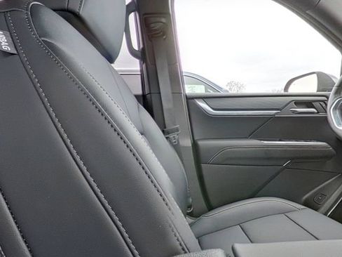 New 2026 GMC Acadia Elevation w/ Elevation Premium Package FWD image 30