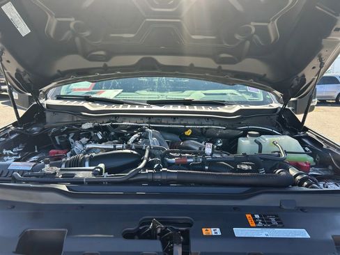 New 2025 Ford F350 Lariat w/ Lariat Ultimate Package image 29