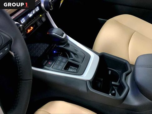 Used 2025 Toyota RAV4 XLE Premium w/ Weather Package AWD/4WD image 7