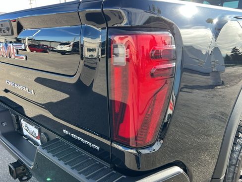 New 2026 GMC Sierra 3500 Denali w/ Denali Reserve Package image 11