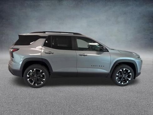 New 2026 Chevrolet Equinox RS w/ Convenience Package III FWD image 5