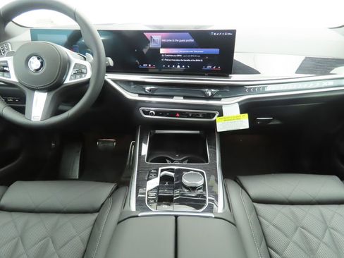 New 2026 BMW X5 xDrive40i w/ M Sport Package image 13