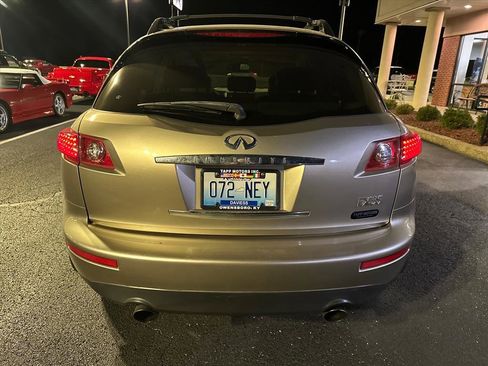 Used 2005 INFINITI FX35 AWD w/ (P01) Touring Pkg image 6