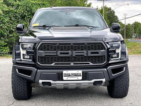 Used 2018 Ford F150 Raptor w/ Equipment Group 802A Luxury AWD/4WD image 2
