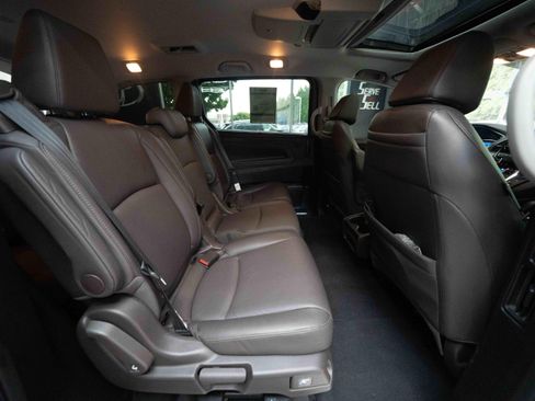 Used 2019 Honda Odyssey Elite image 26