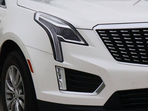 Certified 2023 Cadillac XT5 Premium Luxury FWD image 9