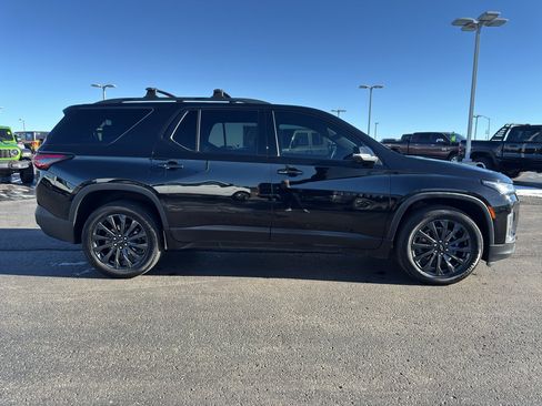 Used 2023 Chevrolet Traverse RS image 4
