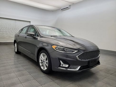 Used 2019 Ford Fusion Energi Titanium image 13
