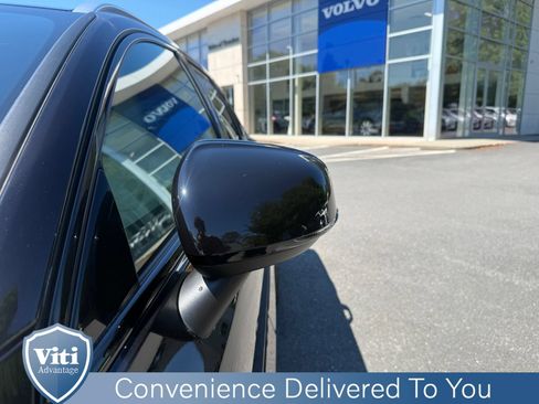 Certified 2025 Volvo V60 B5 Cross Country Ultra w/ Protection Package Premier AWD/4WD image 11