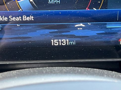 Used 2025 Chevrolet Equinox LT image 34