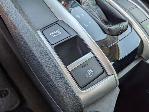 Used 2020 Honda Civic EX image 26