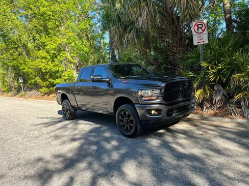 Used 2022 RAM 2500 Big Horn w/ Level C Equiment Group AWD/4WD image 6